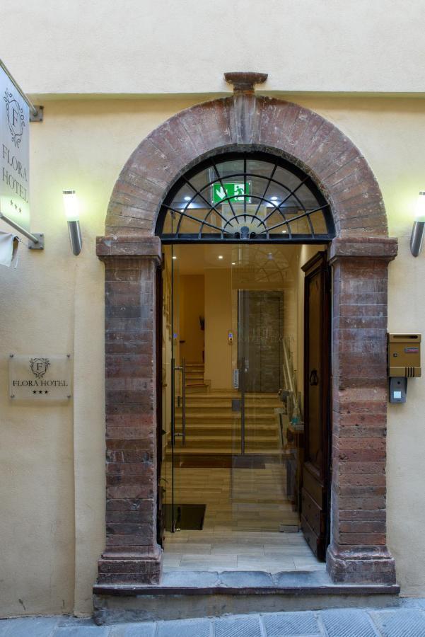 Flora Hotel Todi Exteriör bild